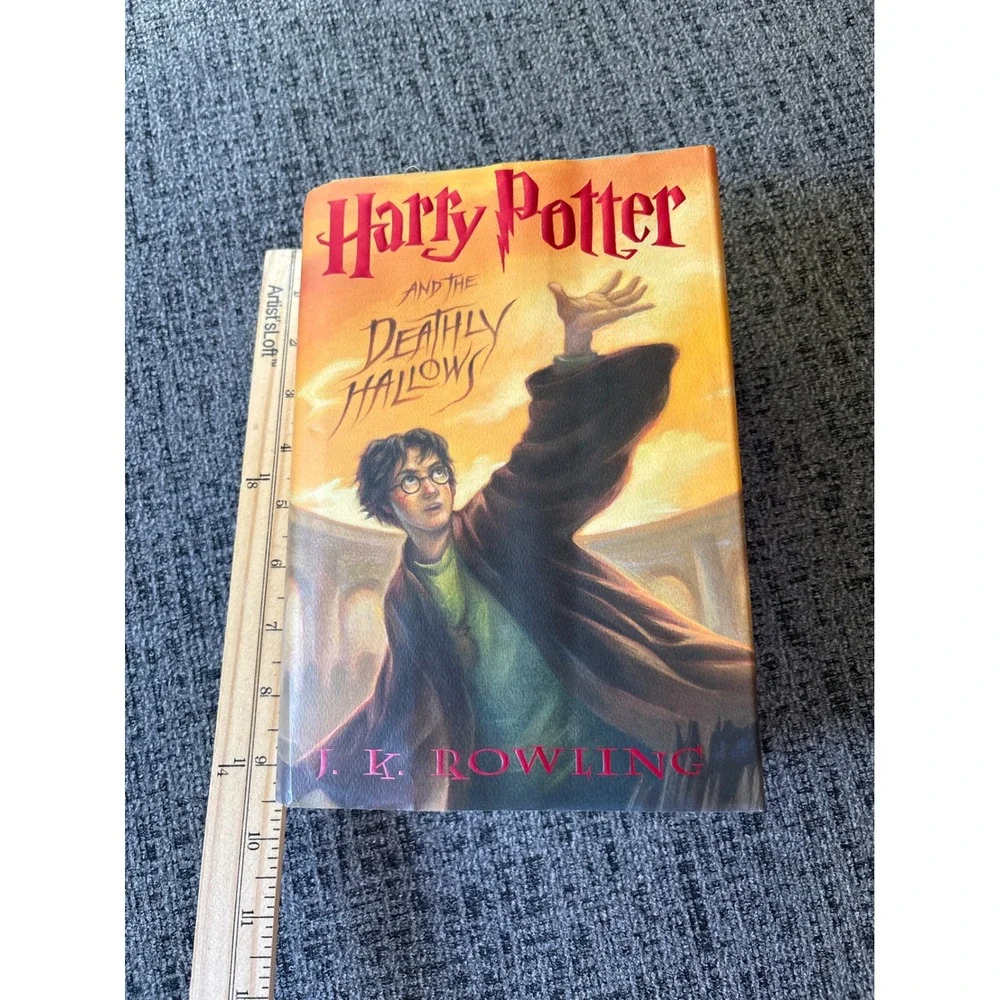 Harry Potter and the Deathly Hallows J.K. Rowling 1st Edition Hardcover Book 7